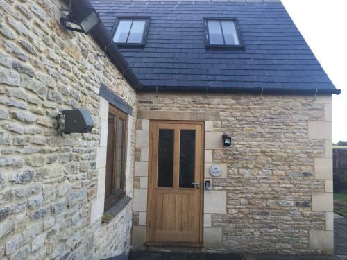 Ty Nant Cottages And Suites