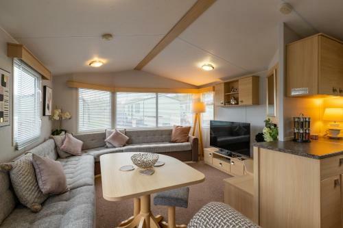 Inside No 9 Retreat Carnforth