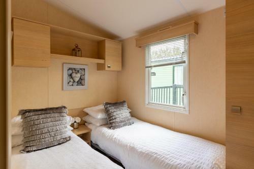 Inside No 9 Retreat Carnforth