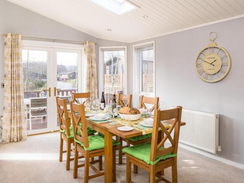 Waternook Lodge