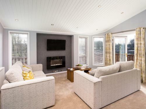 Waternook Lodge