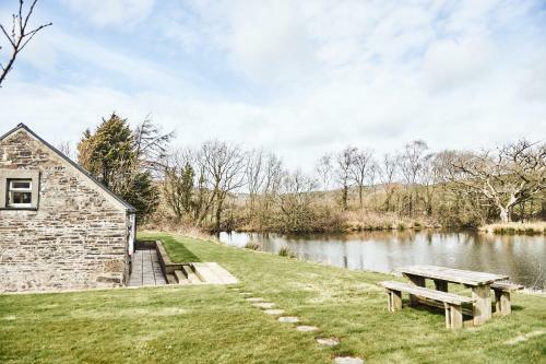 Penuwch Boathouse