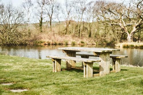 Penuwch Boathouse