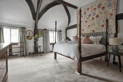 Luxury Cotswolds Cottage Including Hot Tub, Castle Combe