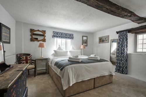 Luxury Cotswolds Cottage Including Hot Tub, Castle Combe