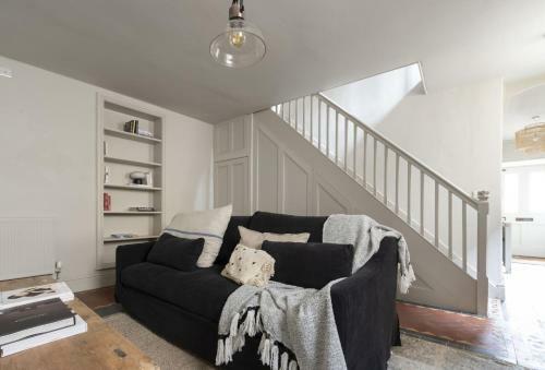 Round House Cottage