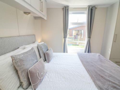 41 Sheerwood