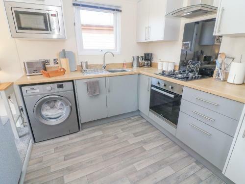 41 Sheerwood