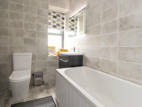 1 Lytham Terrace