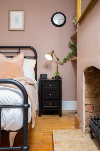 The Victorian Getaway - Central