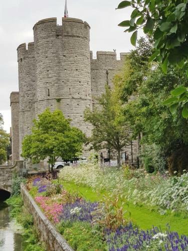 Charming Grade 2 Listed House