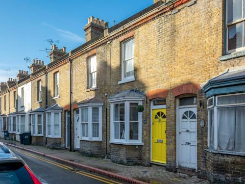 Pass The Keys Cosy Terrace Within City Walls Ideal For Exploring