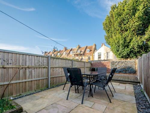 Pass The Keys Cosy Terrace Within City Walls Ideal For Exploring