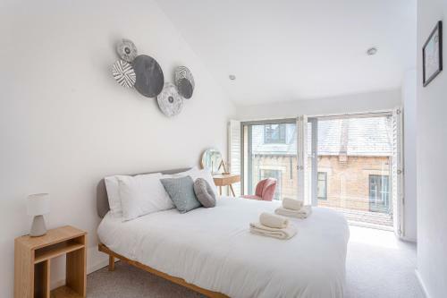 Exclusive City Centre Townhouse With Parking