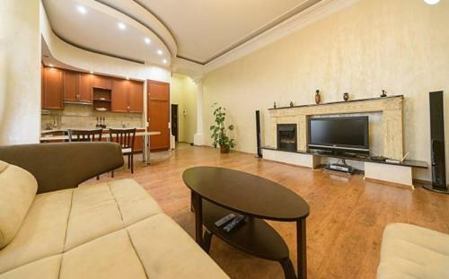 Apartment On Khreschatyk