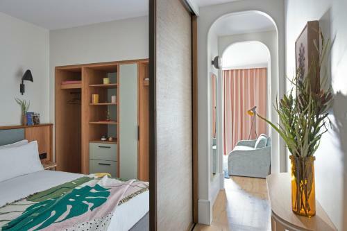 Aparthotel Turing Locke