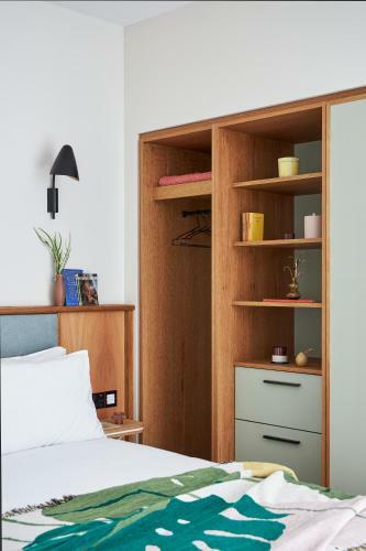 Aparthotel Turing Locke