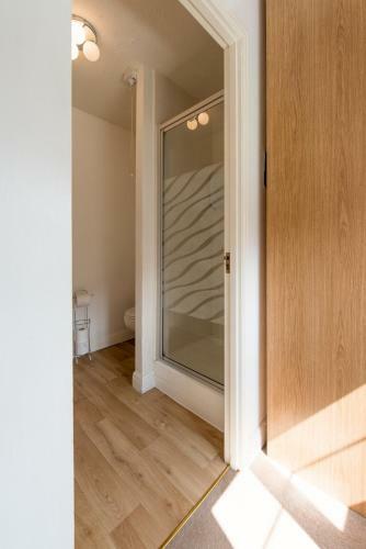 Cardiff Bay Capital Apartment