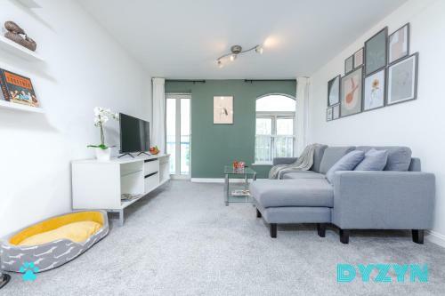 Apartamento Dyzyn Living - B2b Stays -secure Parking -great Location