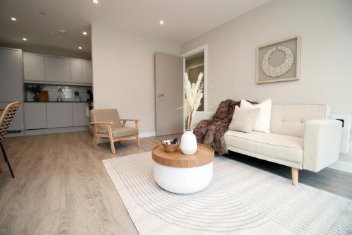 Apartamento Comfortable 1 Br, 6 Mins Drive In City Centre