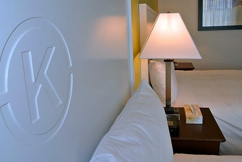 Hotel Kelowna Inn & Suites