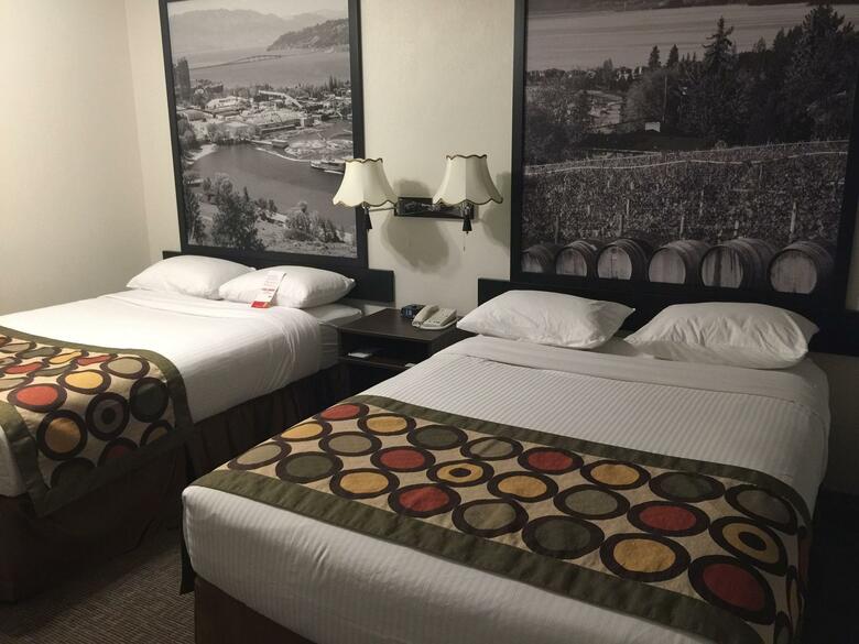 Hotel Super 8 Kelowna