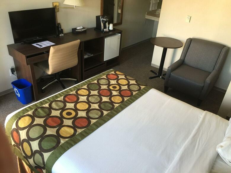 Hotel Super 8 Kelowna