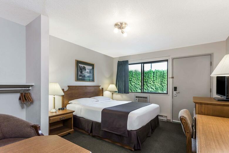 Hotel Super 8 Kelowna