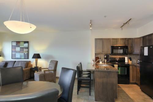 Apartamentos Playa Del Sol Resort - Vacation Rentals