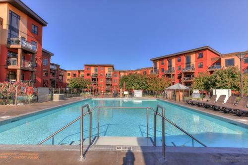Apartamentos Playa Del Sol Resort - Vacation Rentals