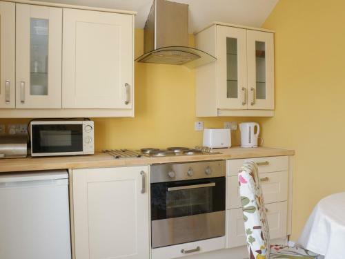 Glendower Apartment