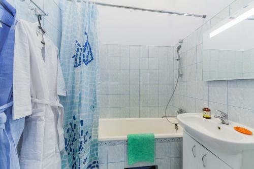 Botanic, 2 Rooms, 4th Floor Newday Apartment