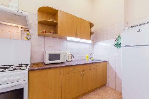Botanic, 2 Rooms, 4th Floor Newday Apartment