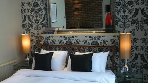 Hostal Manor House