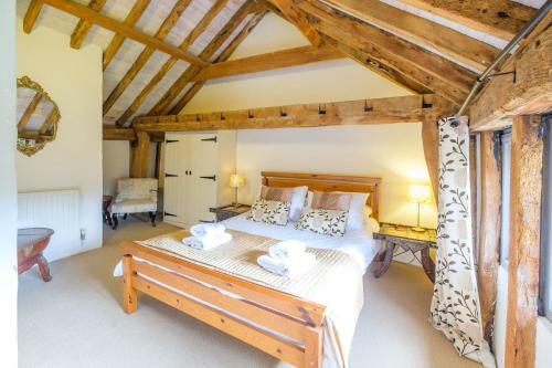 Old Hall Barn