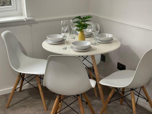 Modern 1 Bed Ground Floor Apartment