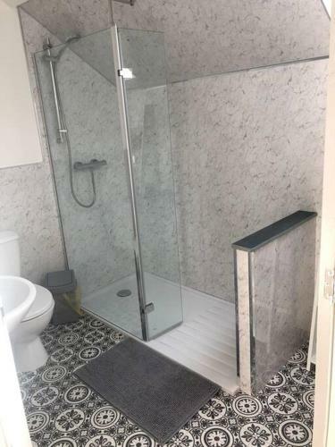 The Nest @ Ji-binc, A Large Spacious Apartment.