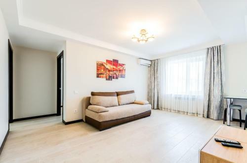 Artal Apartment On Obolonsky Avenue 16a