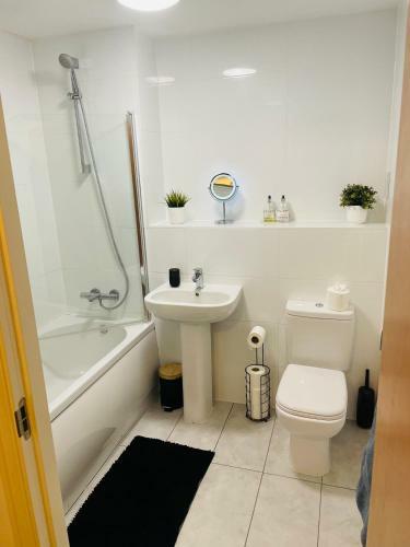 Apt311 2 Bedroom Serviced Apartment - Free Parking