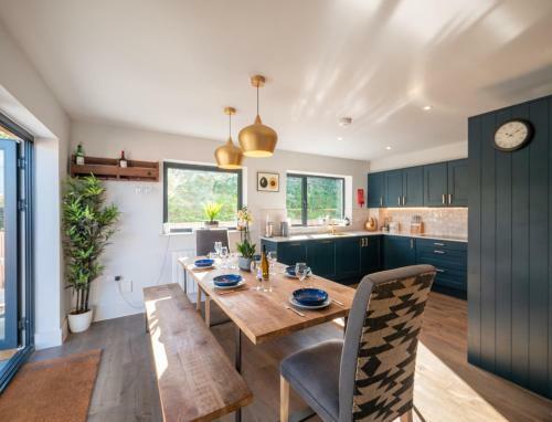 Luxury Detached House On Redwalls, Dartmouth