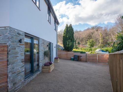 Luxury Detached House On Redwalls, Dartmouth