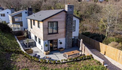 Luxury Detached House On Redwalls, Dartmouth