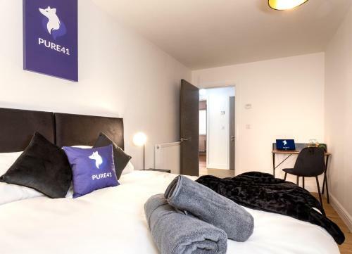 Apartamento Experience Bliss Accommodation - 2 Bed Apt - Central - Parking - Contractors - Leisure - Ensuite - Work Space