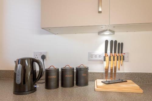 Apartamento Experience Bliss Accommodation - 2 Bed Apt - Central - Parking - Contractors - Leisure - Ensuite - Work Space