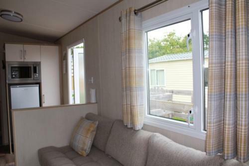 Caravan No 33 At Pitgrudy Dornoch Iv25 3hy