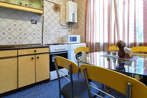 Home Hotel Apartments On Lva Tolstogo