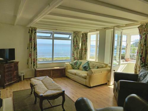Shore Cottage