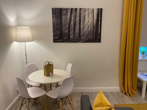 Self-contained Luxurious Feel Apartment