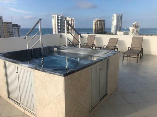 Acogedor Apartamento Con Vista Al Mar Con 3 Dormitorios