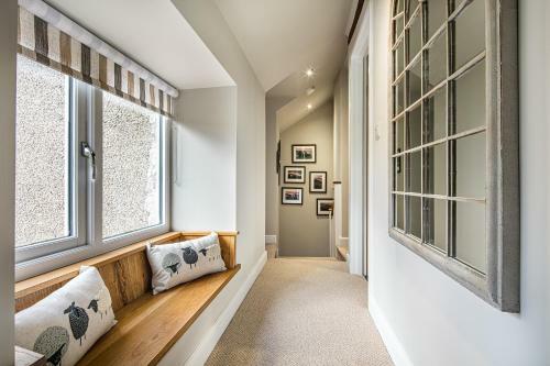 Hilldale Cottage
